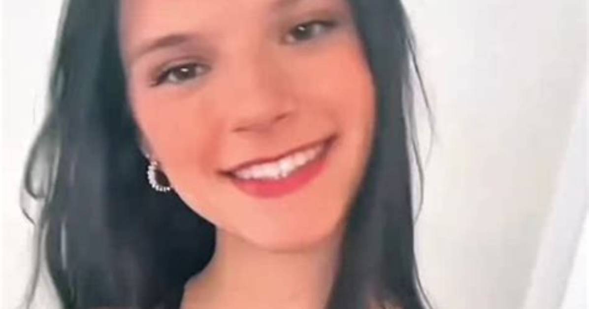 A Heartfelt Expression: Aubreigh Wyatt's Letter to Her Mom