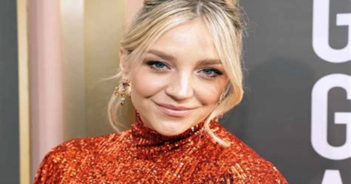 Abby Elliott Height, Weight, Net Worth, Age, Birthday, Wikipedia, Who, Nationality, Biography