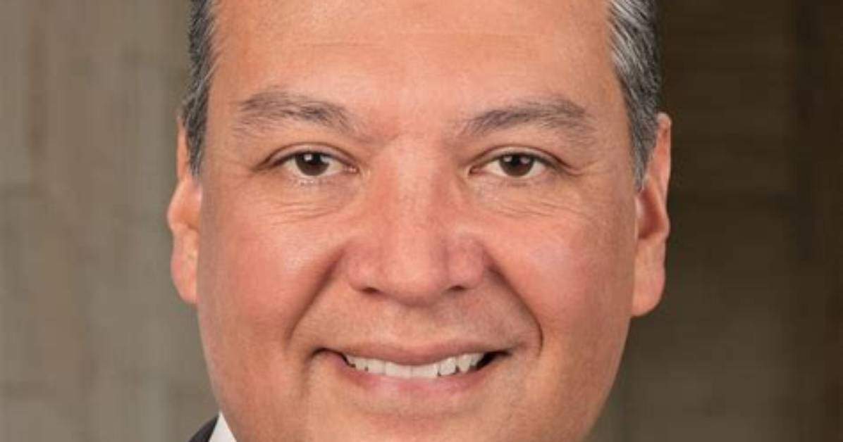 Alex Padilla: Age and Influence in the Social Media Landscape
