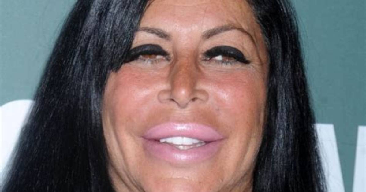Angela Raiola Height, Weight, Net Worth, Age, Birthday, Wikipedia, Who, Nationality, Biography