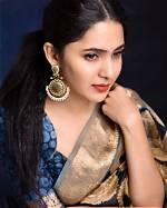 Anushka Sarkate Height, Weight, Net Worth, Age, Birthday, Wikipedia, Who, Nationality, Biography