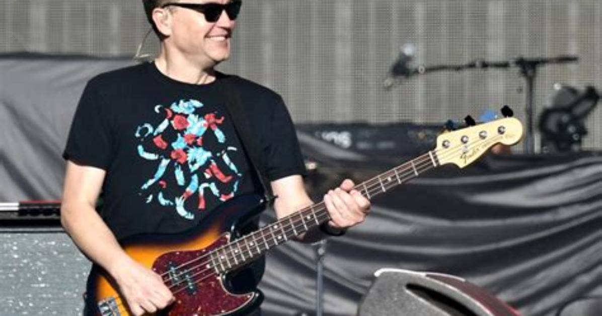 Blink 182’S Mark Hoppus Sings at Colorado Avalanche Game in Team Tradition: ‘Let’s Do It Again! ’