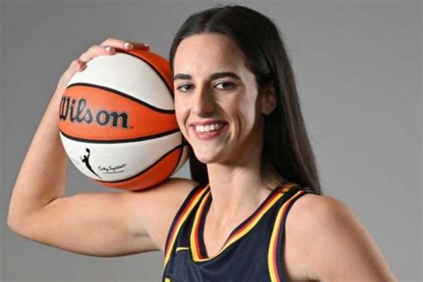 Caitlin Clark: the Basketball Prodigy and Her Impressive Wingspan