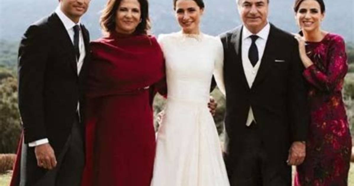 Carlos Sainz Jr.'s Siblings and Their Impact