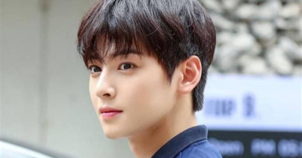 Cha Eun Woo's Love Life in 2024: Dating Rumors Uncovered