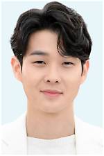Choi Woo Shik Height, Weight, Net Worth, Age, Birthday, Wikipedia, Who, Nationality, Biography