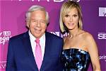 Dana Blumberg and Robert Kraft Age Difference, the Lovely Couple Just Engaged!