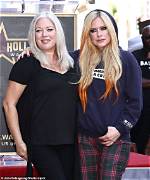 Did Avril Lavigne Have a Child? Uncover the Truth