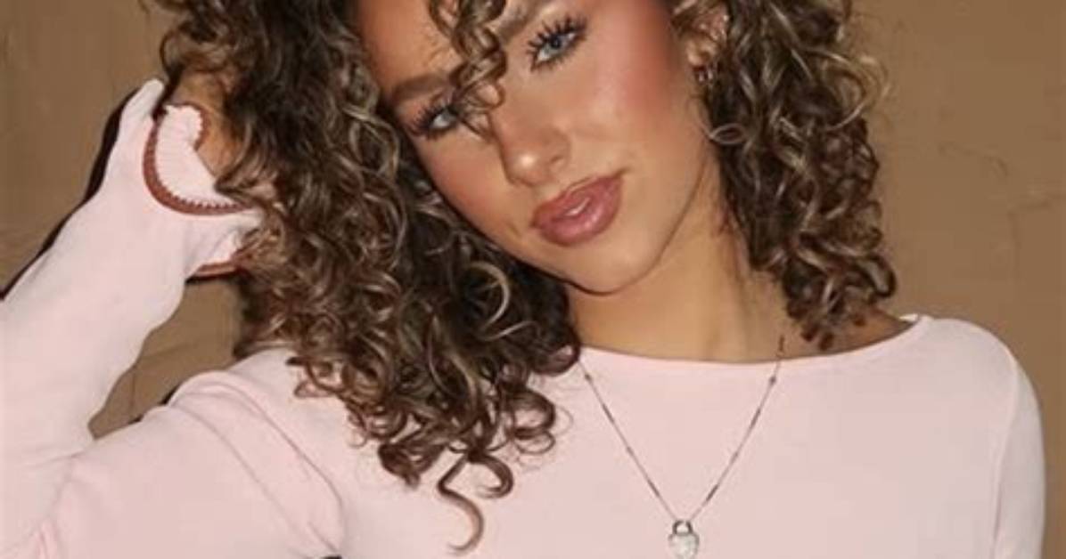 Discover the Enchanting Allure of Gia Duddy Height