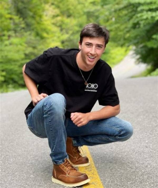 Discovering Aymeric Jett Montaz: a Rising Star in Entertainment