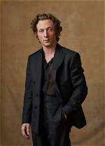 Discovering Jeremy Allen White's Weight Journey
