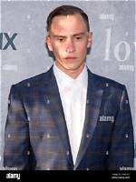 Discovering Keir Gilchrist: the Versatile Talent of Hollywood