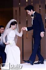 Discovering Kim Yeo-Jin: the Accomplished Wife of Jang Hyuk