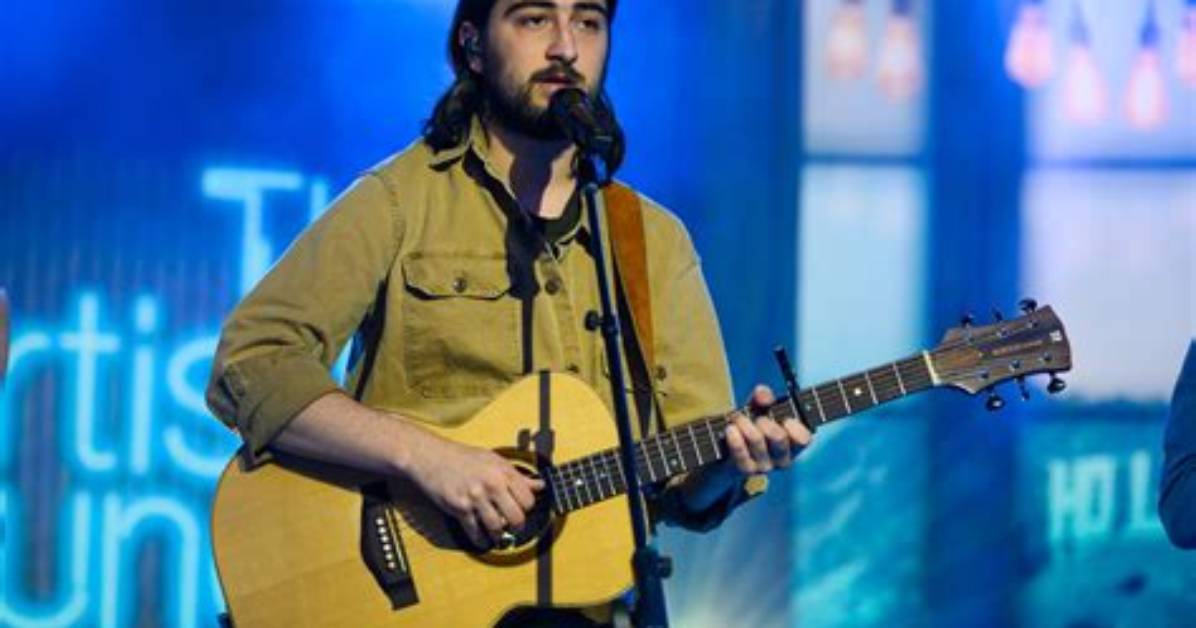 Discovering the Melodic Universe of Noah Kahn