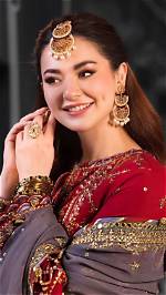 Discovering the Stature of Hania Amir: a Closer Look at Her Height in Feet