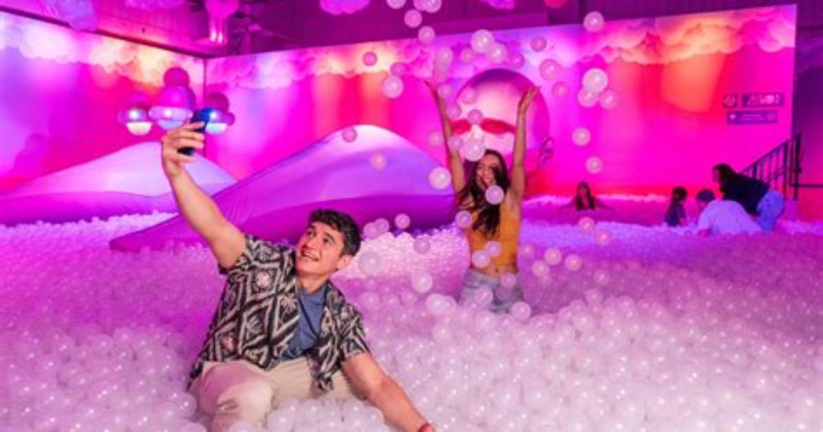 Double the Bubble: Experience Twice the Fun