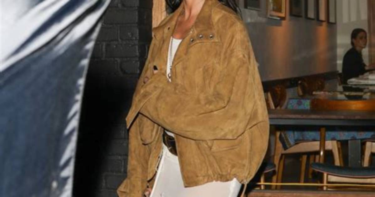 Dua Lipa Steps out for Dinner with Trevor Noah, Sparks Dating Rumours