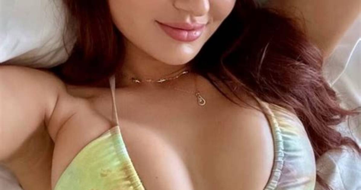 Elizabeth Zaks: Exclusive Content on Onlyfans