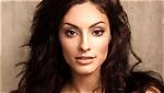 Experience the Impressive Voice of Erica Cerra