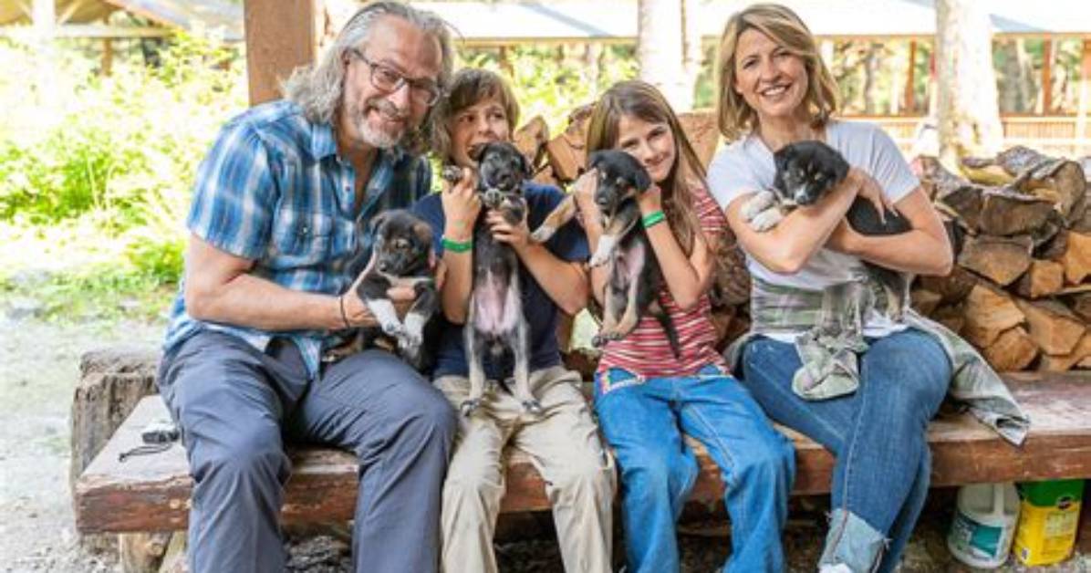 Exploring the Family Life of Samantha Brown