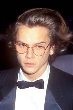 Exploring the Height of River Phoenix: How Tall Was He?