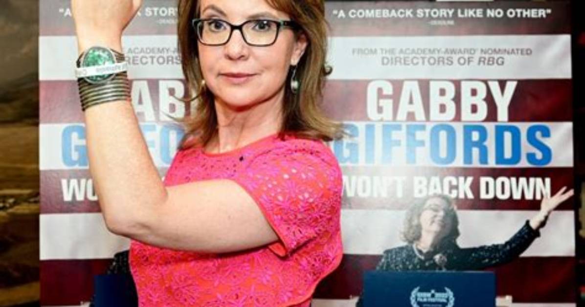 Gabby Giffords Height, Weight, Net Worth, Age, Birthday, Wikipedia, Who, Nationality, Biography