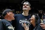 Insights from Zach Edey's Parents