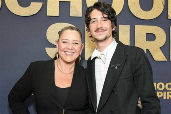 Is Camryn Manheim Married? Discover the Marriage Status