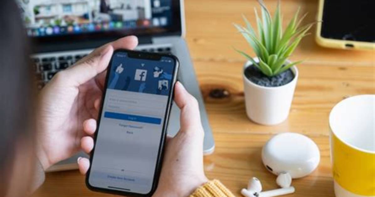 Is Facebook Finally Starting to Charge 4.99 a Month?
