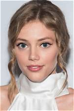 Is Grace Van Dien Related to Scarlett Johansson? Family Links Explained