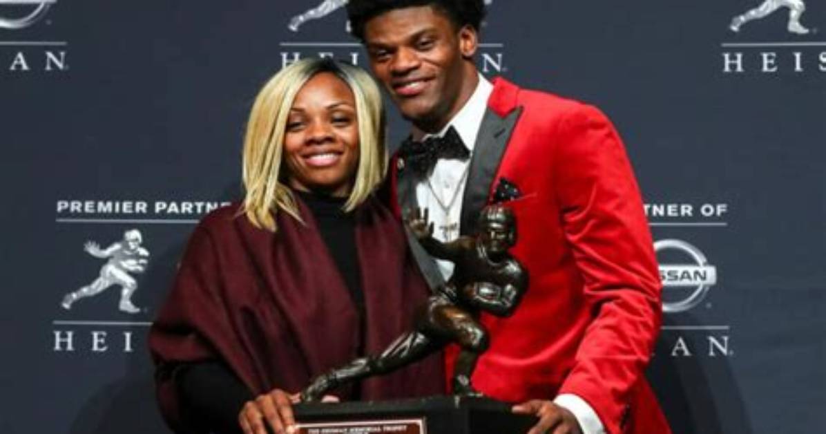 Is Lamar Jackson Married? Lamar Jackson Age, Net Worth, Girlfriend, Biography, Height, Weight