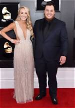 Is Luke Combs Gay? Age, Height, Net Worth