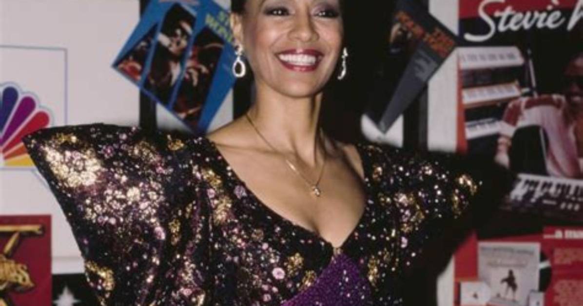 Is Marilyn Mccoo an American Singer?