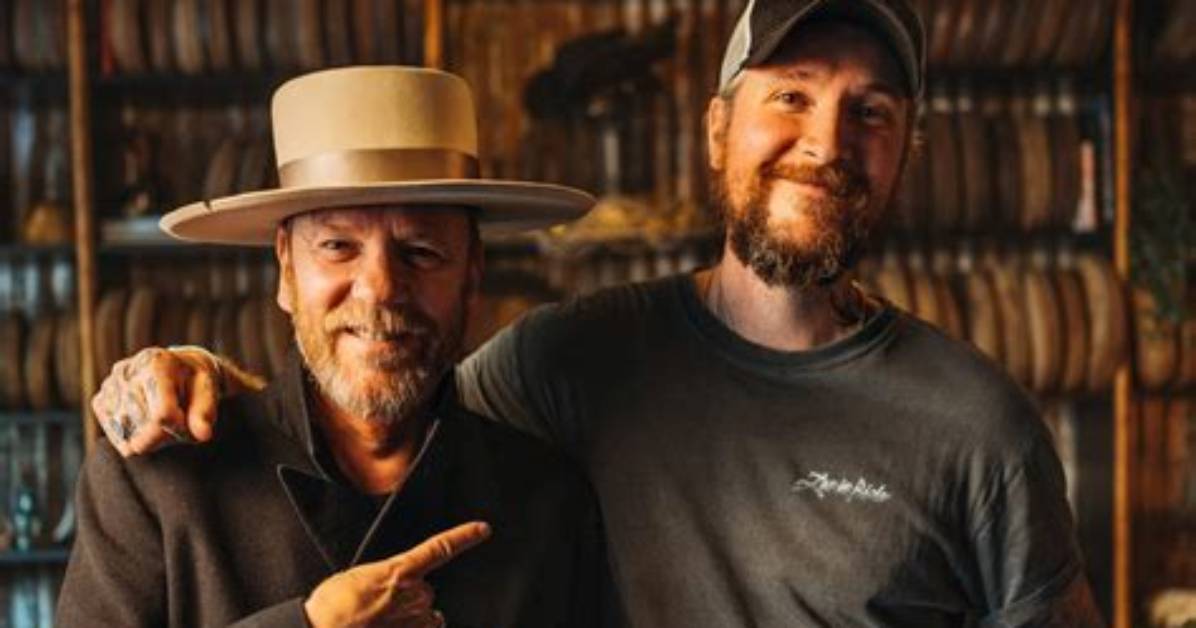 Is Renowned Photographer Peter Mckinnon Hitched?