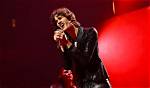 Is the Music Star as Tall as He Looks?