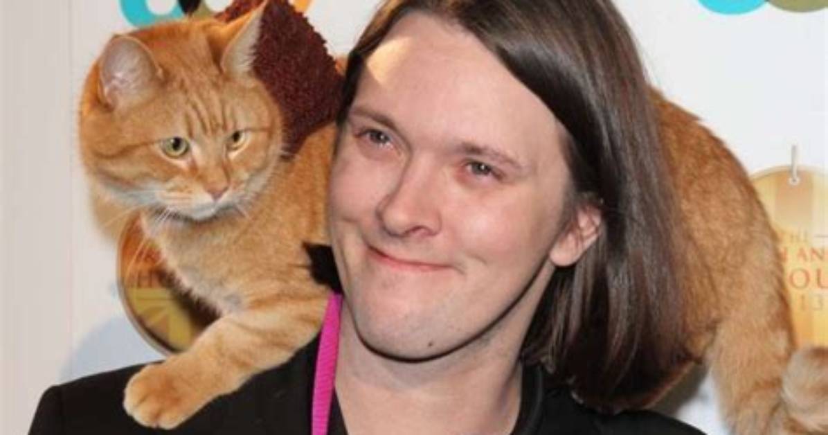 James Bowen Height, Weight, Net Worth, Age, Birthday, Wikipedia, Who, Nationality, Biography