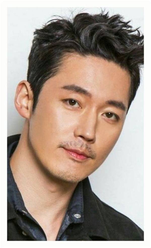 Jang Hyuk: the Versatile Star of Korean Entertainment