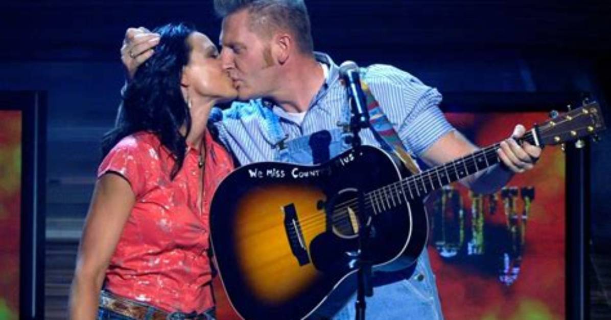 Joey Feek's Net Worth | the Estimated Earnings of a Beloved Singer