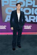 Kevin Alejandro Height, Weight, Net Worth, Age, Birthday, Wikipedia, Who, Nationality, Biography