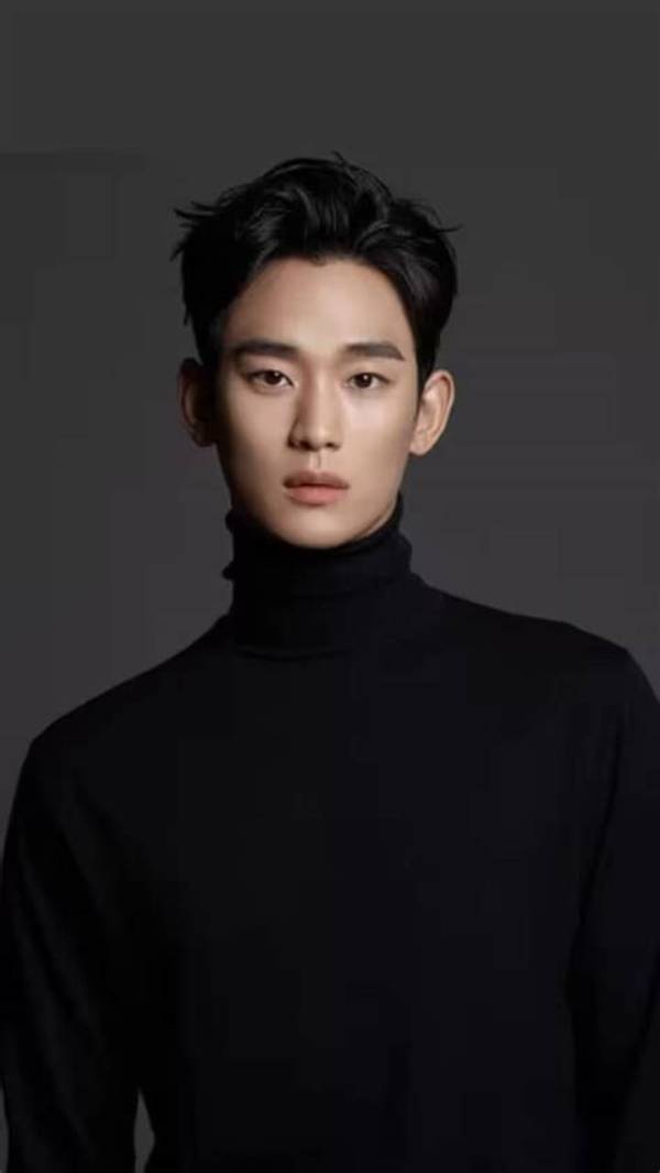 Kim Soo Hyun's Date of Birth: a Timeline of His Life