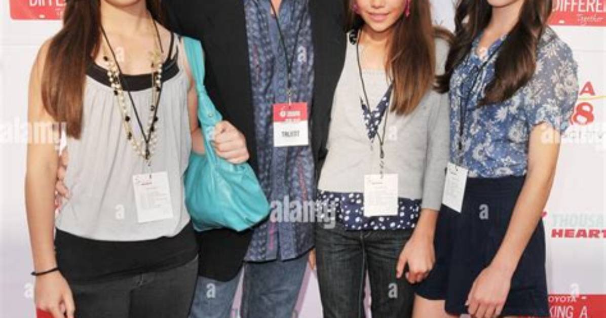 Lou Diamond Phillips and His Children