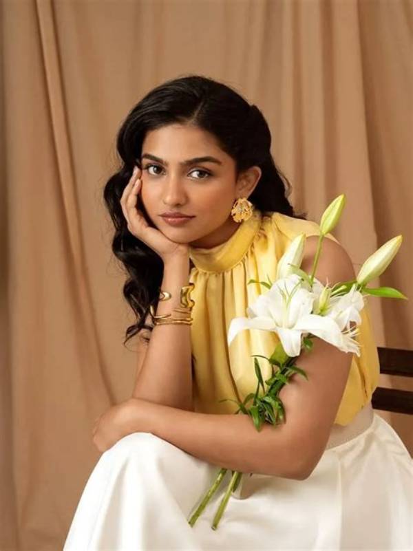 Mamitha Baiju: a Journey Through Education and Achievement