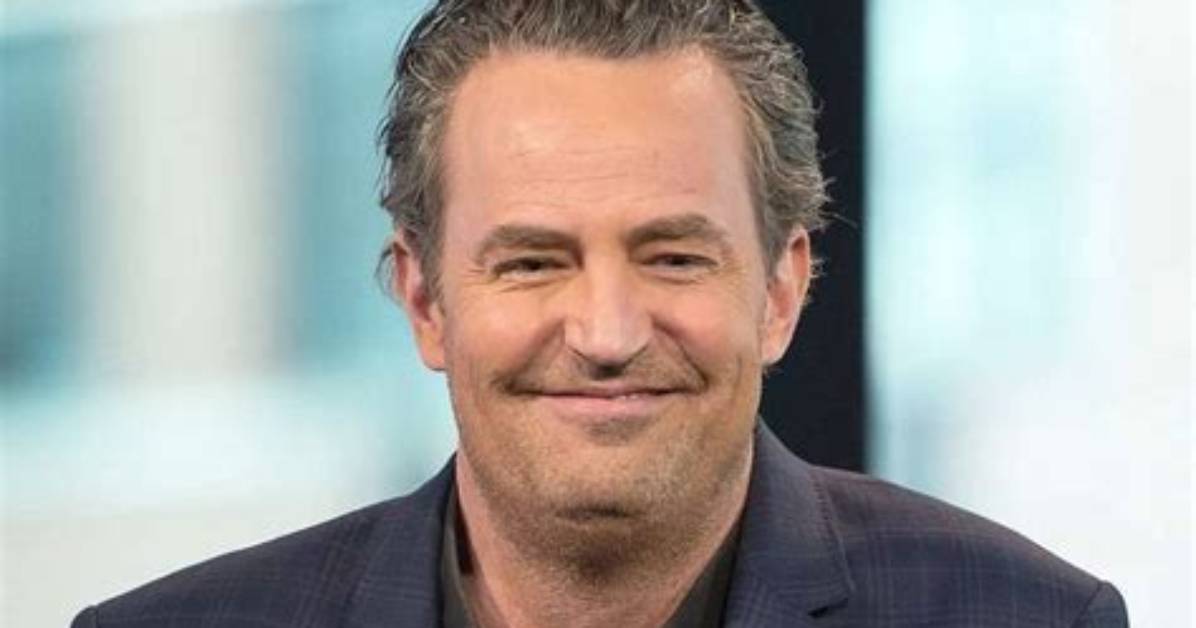 Matthew Perry Height, Weight, Net Worth, Age, Birthday, Wikipedia, Who, Nationality, Biography
