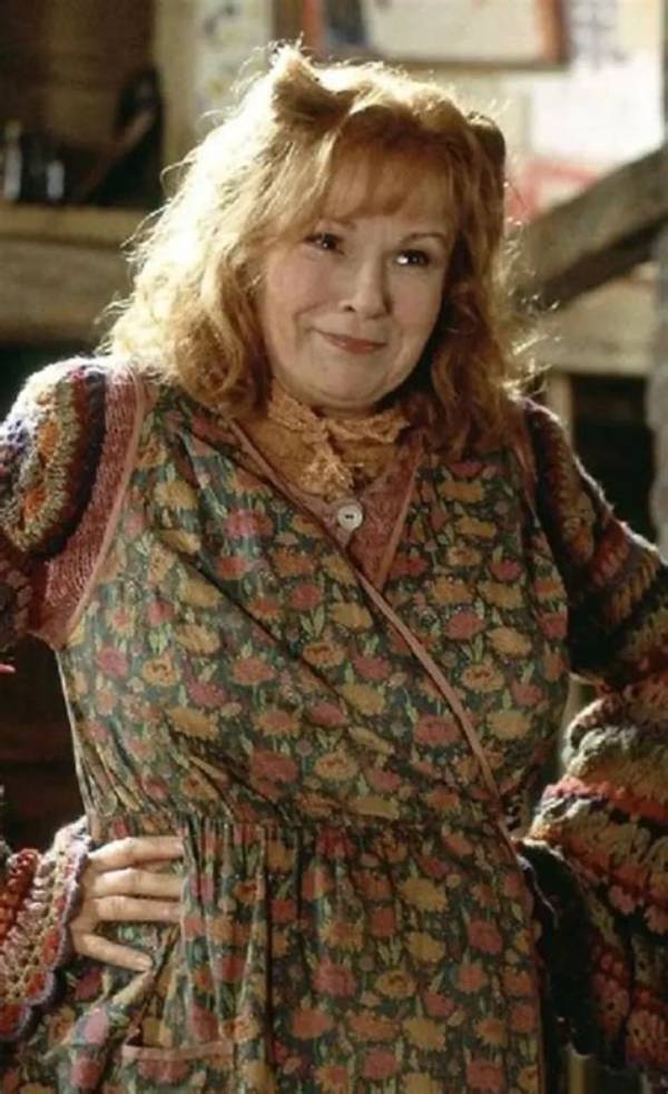 Meet Molly Weasley: Julie Walters' Beloved Character in Harry Potter