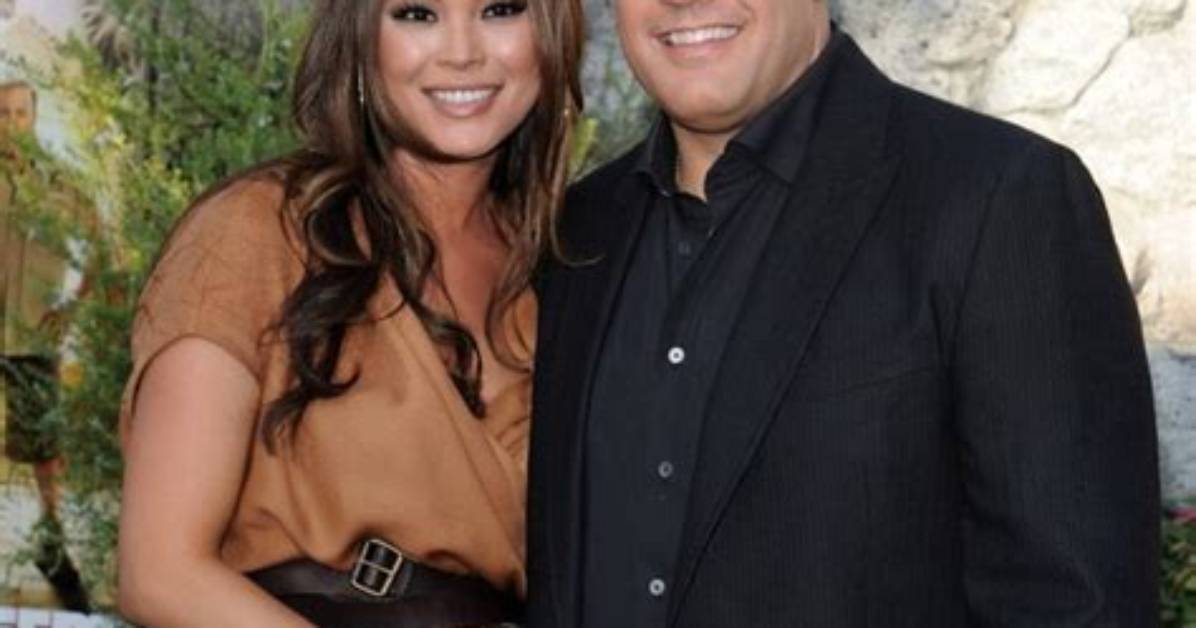 Meet the Enchanting Wife of Kevin James: a Glimpse into Their Love Story