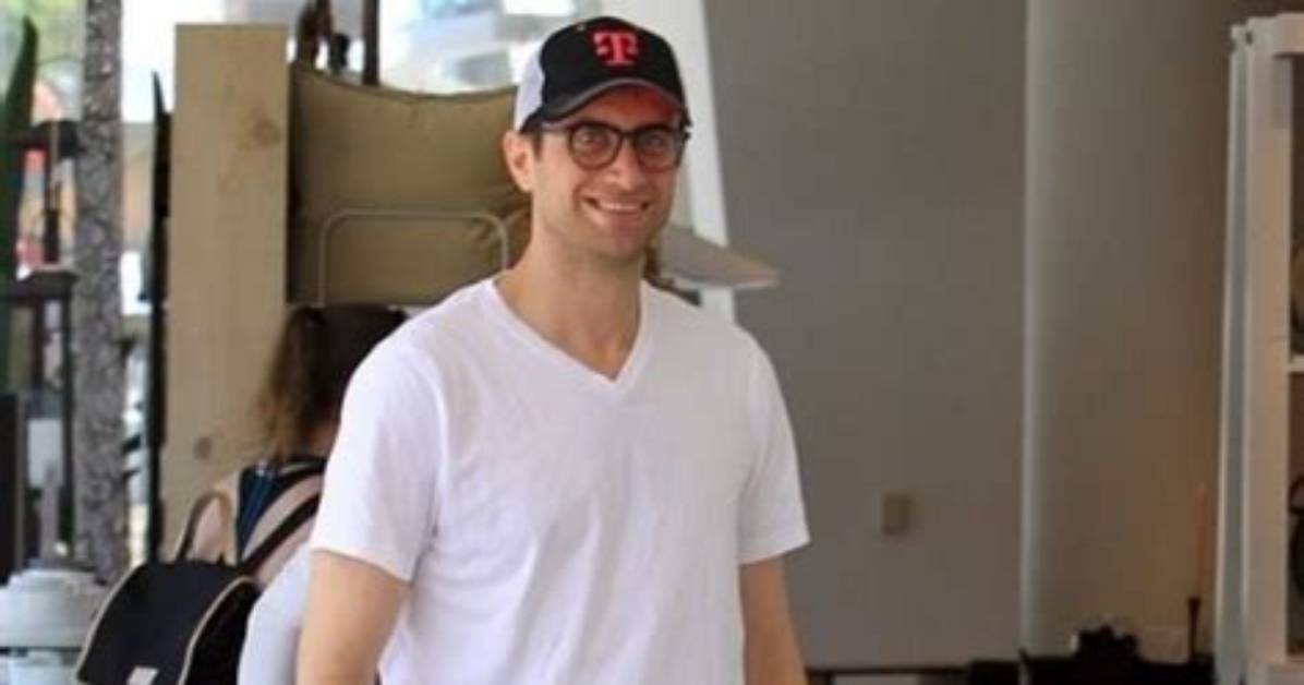 Meet the Entertainment Lawyer: Hayes Robbins