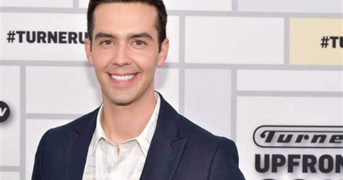 Michael Carbonaro Height, Weight, Net Worth, Age, Birthday, Wikipedia, Who, Nationality, Biography