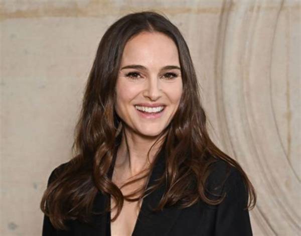 Natalie Portman's Fortune: a Journey Through Success and Wealth
