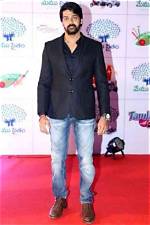 Naveen Chandra Height, Weight, Net Worth, Age, Birthday, Wikipedia, Who, Instagram, Biography