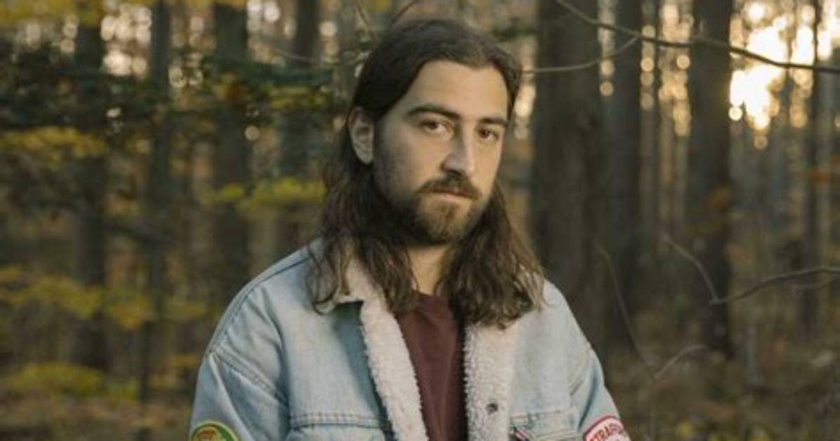 Noah Kahan's Romantic Journey: Unveiling His Dating Life